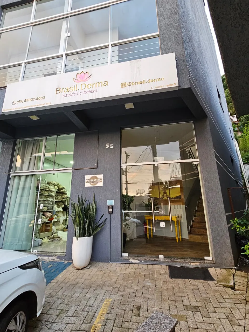 Fachada do prédio na Rua Antônio Ferlin, 55